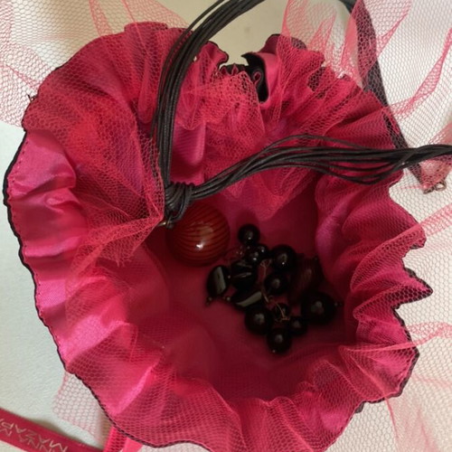 Mazaraki necklace with luxury pouch used, vintage