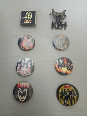 KISS pins used, pack 1 of 2, 1978-1985