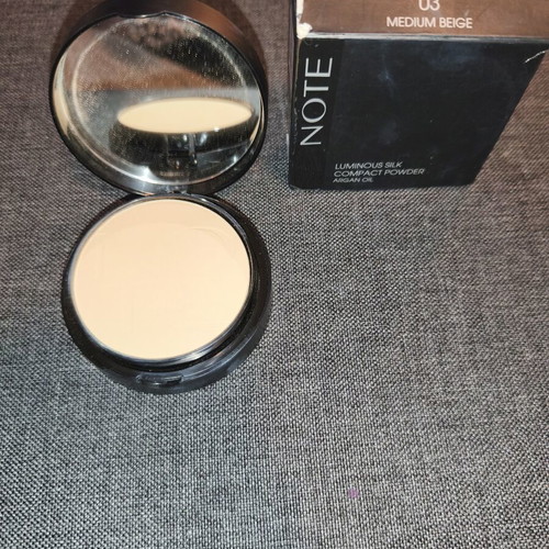 Powder like new, used once with sponge