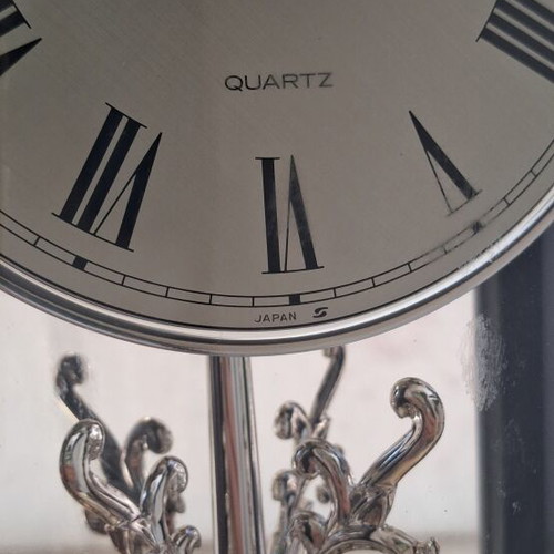 Seiko Japan Quartz retro table clock used