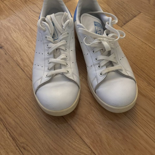 Adidas Stan Smith sneakers used, size 44, white with blue heel