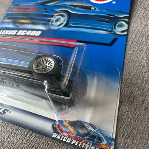 Hot Wheels Lexus SC400 2000 model new, blue
