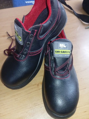 Work shoes new, size 40, black