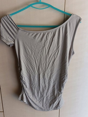 Enzzo women's slim blouse with padded sleeve style like new