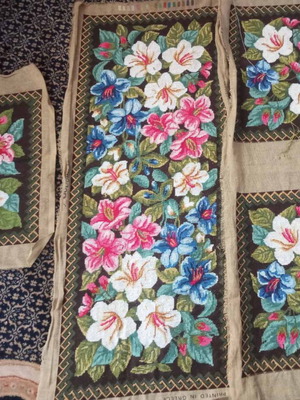 Embroidery new, table runner with 3 hand-embroidered napkins