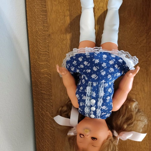 Vintage French doll used, in good condition with one eye sticking