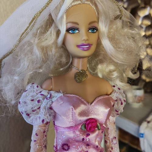 Vintage Barbie Mattel set: Princess doll & carriage horse (80s/00s)