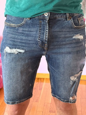 Jeans shorts Pull&Bear like new, slim fit, size 42, blue