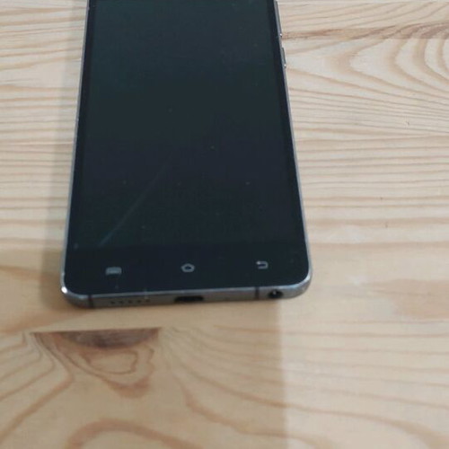 Mls Diamond used with cracked touch corner, Android