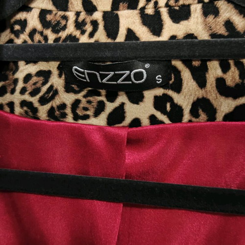 Animal Print ENZZO Jacket like new with fuchsia satin lining