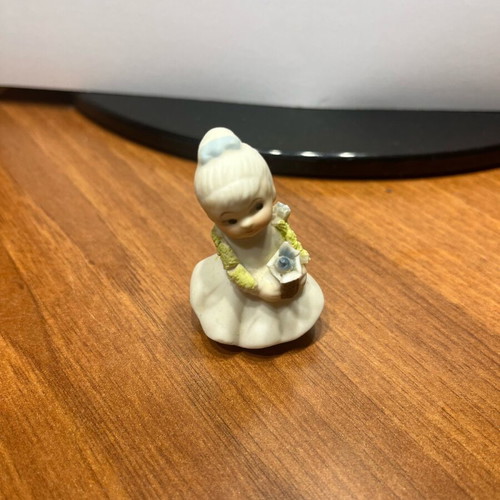 Vintage porcelain 1960s like new