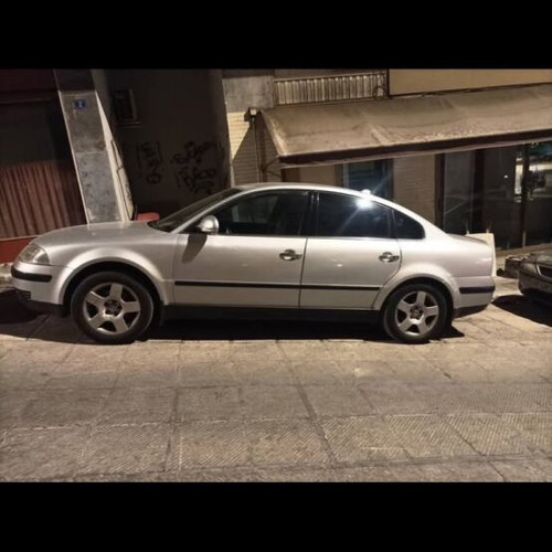 VW Passat 2004 like new, 1600cc petrol