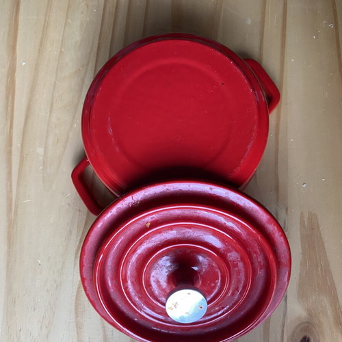 Hawok Enameled Cast Iron Mini Cocotte Sauce Pan with Lid 270ml used, red