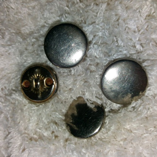 Metal buttons like new, set of 4 pieces