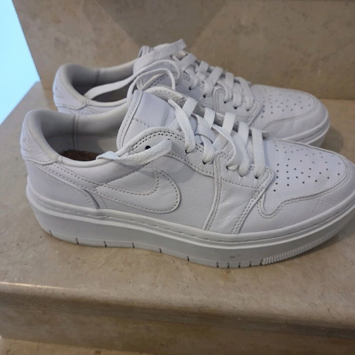 Air Jordan 1 Elevate Low women's shoes like new, white