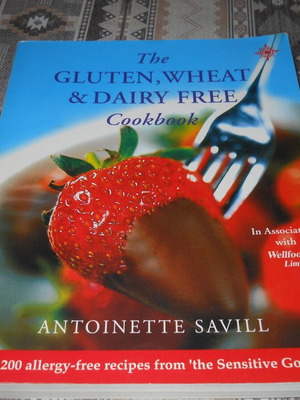 The Gluten, Wheat & Dairy Free Cookbook Antoinette Savill σαν καινούργιο