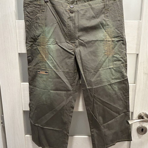 Women's 3/4 Capri Pants XXL olive green, new