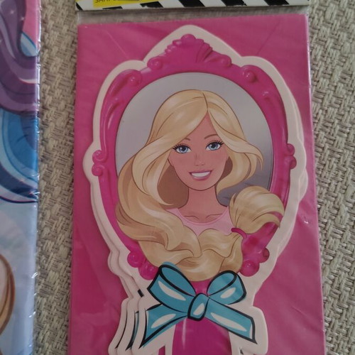 Barbie party tablecover and 6 invitations new