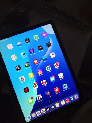 iPad 2025 11´ (A16) 128GB σαν καινούργιο, αγρατσουνιστο