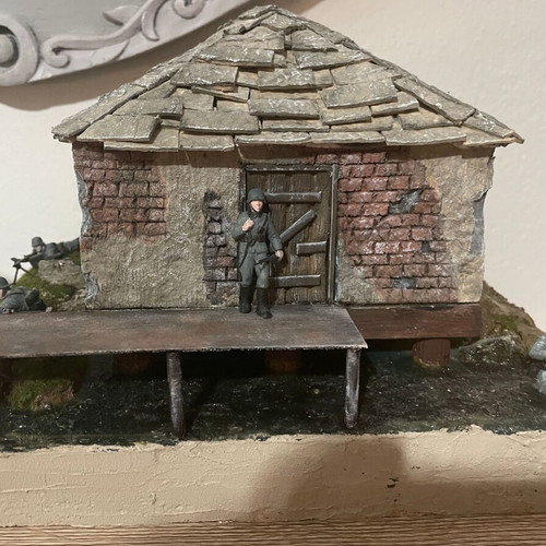 Diorama 1:35 house with German soldiers WW2 new