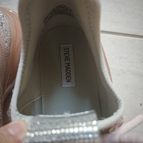 Steve Madden sneakers size 41, like new, silver