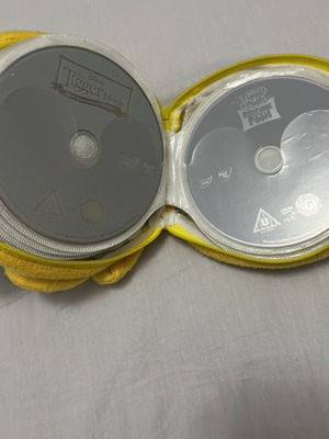 Disney 15 Kids DVDs with case