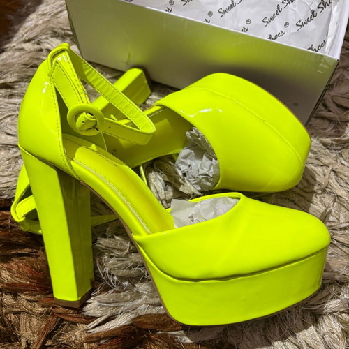 Lime yellow-green patent leather pumps new size 38 with ankle tie