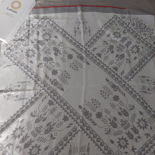 Latona square scarf 100% silk