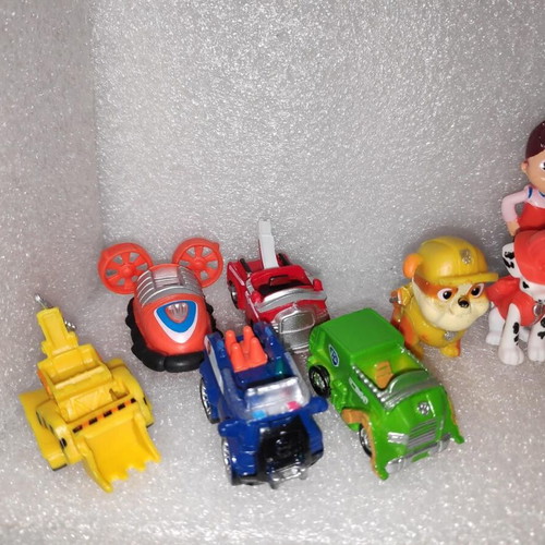 Paw Patrol collectible figures set of 12 like new