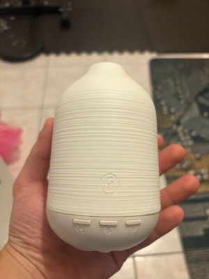 Aromatic diffuser 3 colors like new