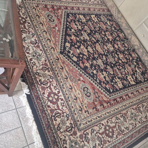 Handmade oriental rug like new 240x300