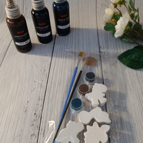 DIY Color Me Jurassic Painting Set for Kids with Porcelain Dinosaurs