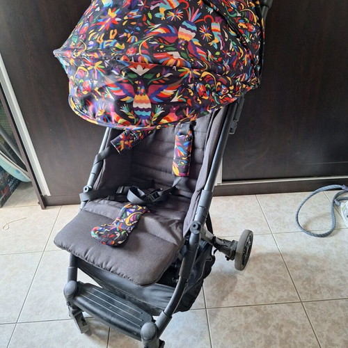 Stroller like new, lightweight and comfortable from 6 months