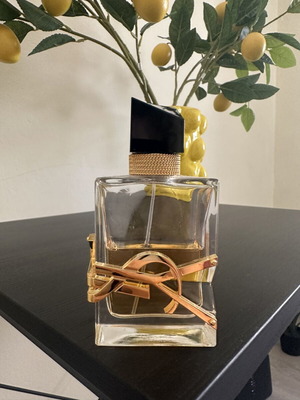 YSL Libre Eau de Parfum 50ml μεταχειρισμένο