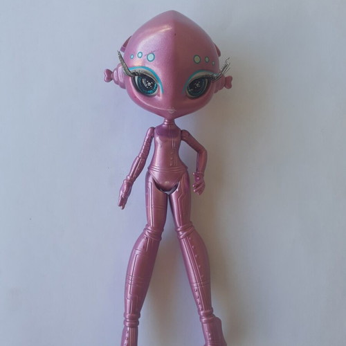 Novi Stars Mae Tallick doll used