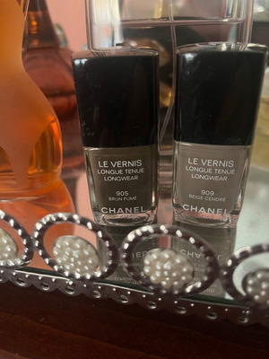 Chanel Le Vernis limited edition nail polishes new, set of 2