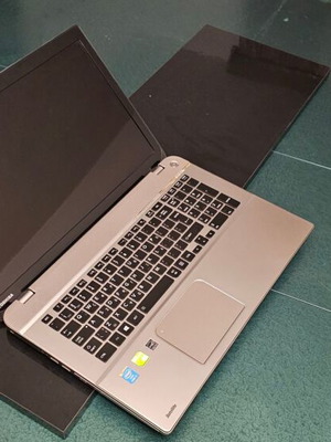 Laptop Toshiba Satelite p70-a-129 i7 μεταχειρισμένο για reballing ή ανταλλακτικά