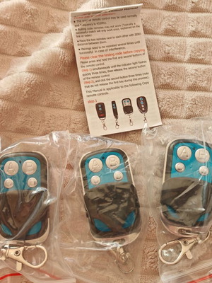 Programmable Remote Controls 433 MHz 3-Pack with 4 Buttons, New