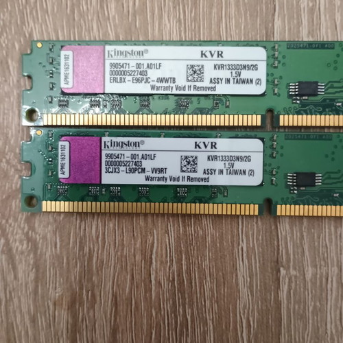 DDR3 2x2GB RAM sticks like new, both together