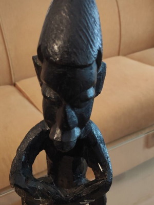 Wooden carved figures from Africa, like new, set of 5