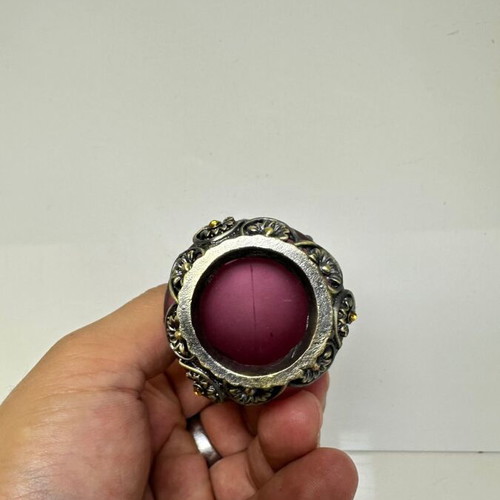 Vintage ornate perfume bottle Yufeng 25ml purple