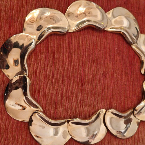 Vintage Statement Gold Collar Necklace like new, 1970s design