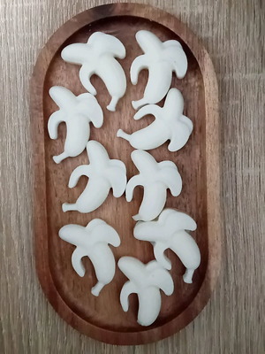 Wax Melts Bananas handmade from vegetable wax with banana scent