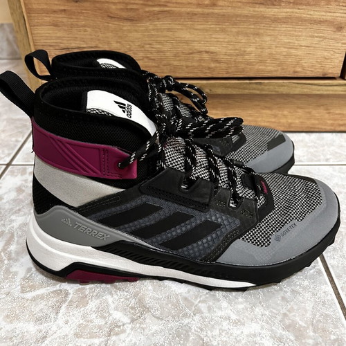 Adidas Terrex Trailmaker Mid GTX women's hiking shoes like new, size 38, gray and pink