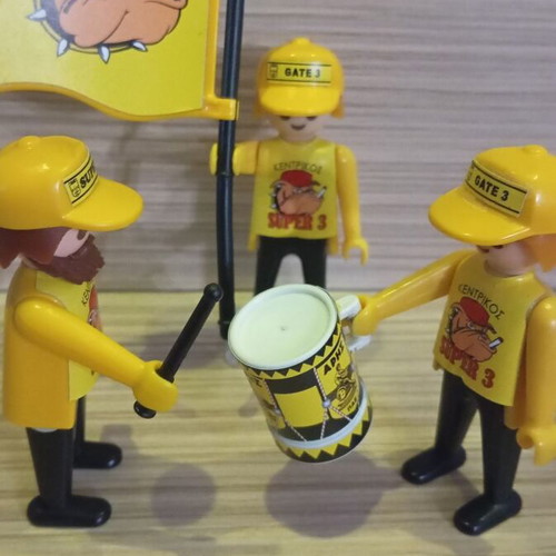 Playmobil Aris Football Fans Figures like new with Flag and Drum