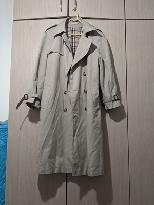 Trench coat size L beige like new, long