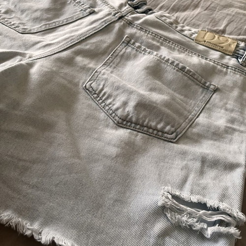 Stradivarius denim bermuda shorts like new with back rip, XXL
