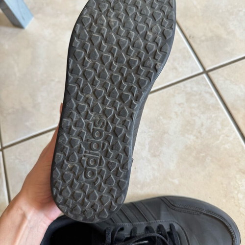 Adidas sneakers size 39 like new, black multicolor
