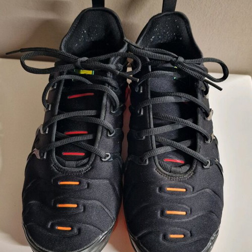 Nike Vapormax Plus athletic shoes like new, size 45.5, black