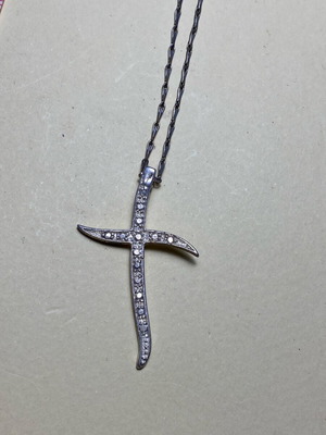 Silver cross like new